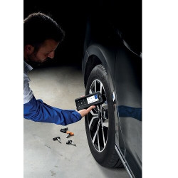 Инструменти TPS2 инструмент за управление и програмиране на TPMS сензори; TEXA D13340 (D13340) на марката TEXA ще намерите в DalkoMotors.com КОД:D13340 / TPS2 инструмент за управление и програмиране на TPMS сензори; TEXA D13340 / TPS2 инструмент за управление и прог? от TEXA категория Бордова диагностика от DalkoMotors.com