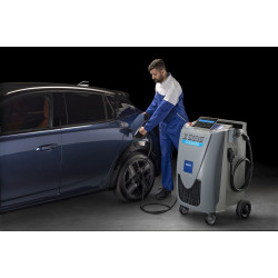 КОД:B20750 / E-DIAG CHARGER 22 kW – мобилна станция за зареждане и диагностика на електрически и хибридни автомобили / E-DIAG CHARGER 22 kW от Schumacher Europe SPRL категория Зарядни устройства от DalkoMotors.com