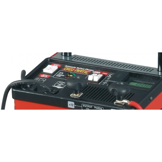 Инструменти DIGI-MATIC 3500 - Зарядно устройство за акумулатори (em12050) на марката ще намерите в DalkoMotors.com КОД:em12050 / DIGI-MATIC 3500 - Зарядно устройство за акумулатори / 14562 от категория Зарядни и стартерни устройства от DalkoMotors.com