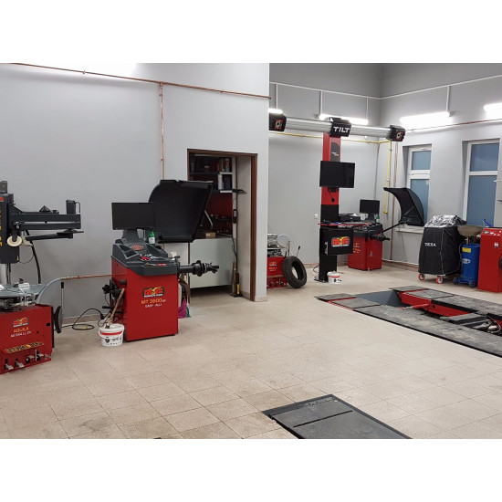 Инструменти Aquila AS 924 A Машина за монтаж и демонтаж (0-11302932/16) на марката Mondolfo Ferro S.p.A. ще намерите в DalkoMotors.com КОД:0-11302932/16 / Aquila AS 924 A Машина за монтаж и демонтаж / 15565 от Mondolfo Ferro S.p.A. категория Гумодемонтажни машини от DalkoMotors.com