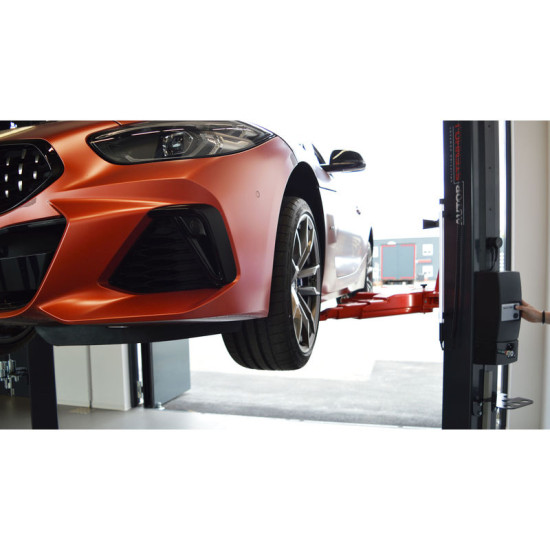 Инструменти AutopStenhoj Maestro 2.35 NxT - Двуколонен електромеханичен (винтов) подемник 3,5т. (098411) на марката AUTOPSTENHOJ GmbH ще намерите в DalkoMotors.com КОД:098411 / AutopStenhoj Maestro 2.35 NxT - Двуколонен електромеханичен (винтов) подемник 3,5т. / 16637 от AUTOPSTENHOJ GmbH категория Двуколонни подемници от DalkoMotors.com