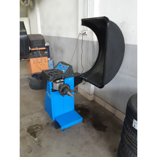 Инструменти HOFMANN GEODYNA® 7100 - Баланс машина () на марката ще намерите в DalkoMotors.com КОД: / HOFMANN GEODYNA® 7100 - Баланс машина / 16705 от категория Втора употреба от DalkoMotors.com