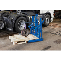 КОД:6005000 / Хидравлична количка WTA500 за монтаж/демонтаж на колела на микробуси, камиони и автобуси / 18093 от AC Hydraulic A/S категория Хидравлични колички за колела от DalkoMotors.com