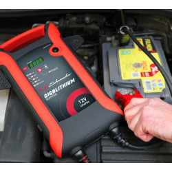КОД:805600100 / GIGALITHIUM 12V Бустер PROFESSIONAL LifePo4 / 14578 от Schumacher Europe SPRL категория Стартерни устройства (бустери) от DalkoMotors.com