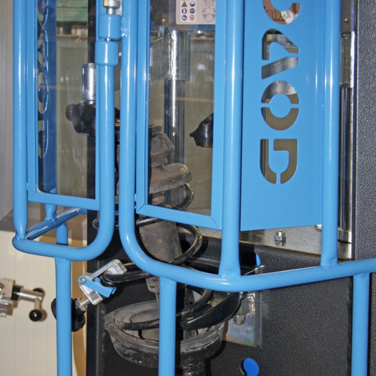 Инструменти GO320 Преса за амортисьори GOMAX2000 (GO320) на марката GOVONI S.r.l. ще намерите в DalkoMotors.com КОД:GO320 / GO320 Преса за амортисьори GOMAX2000 / 19808 от GOVONI S.r.l. категория Сервизни преси от DalkoMotors.com