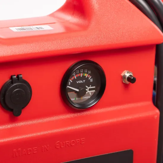 Инструменти SOS Бустер 12V-1200CA (860003) на марката Schumacher Europe SPRL ще намерите в DalkoMotors.com КОД:860003 / SOS Бустер 12V-1200CA / 20724 от Schumacher Europe SPRL категория Стартерни устройства (бустери) от DalkoMotors.com
